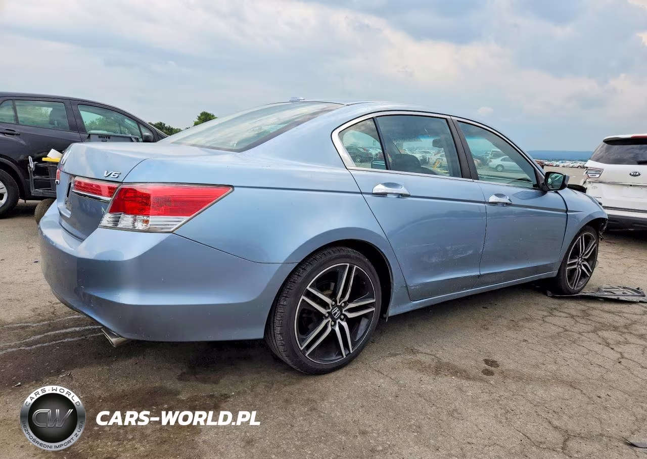 2011 Honda Accord Exl VIN:1HGCP3F83BA013928 - 3