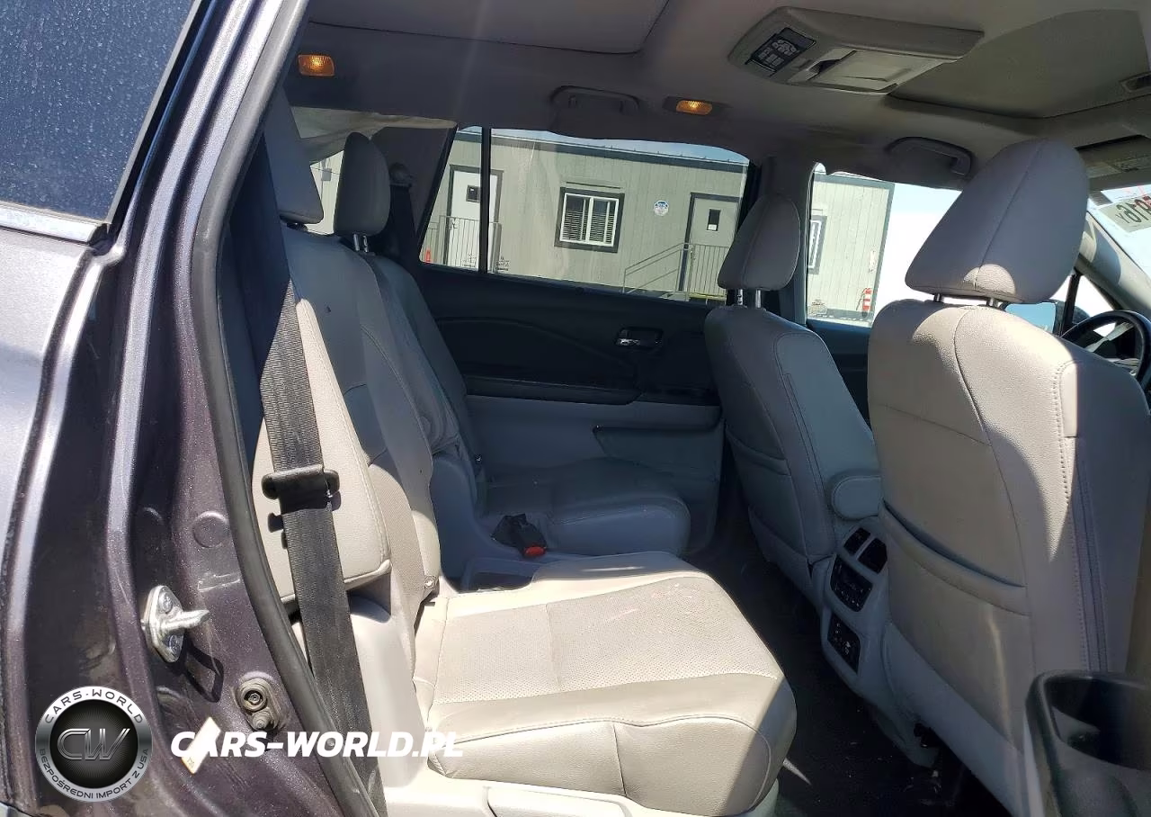 2016 Honda Pilot Elite VIN:5FNYF6H05GB067844 - 11