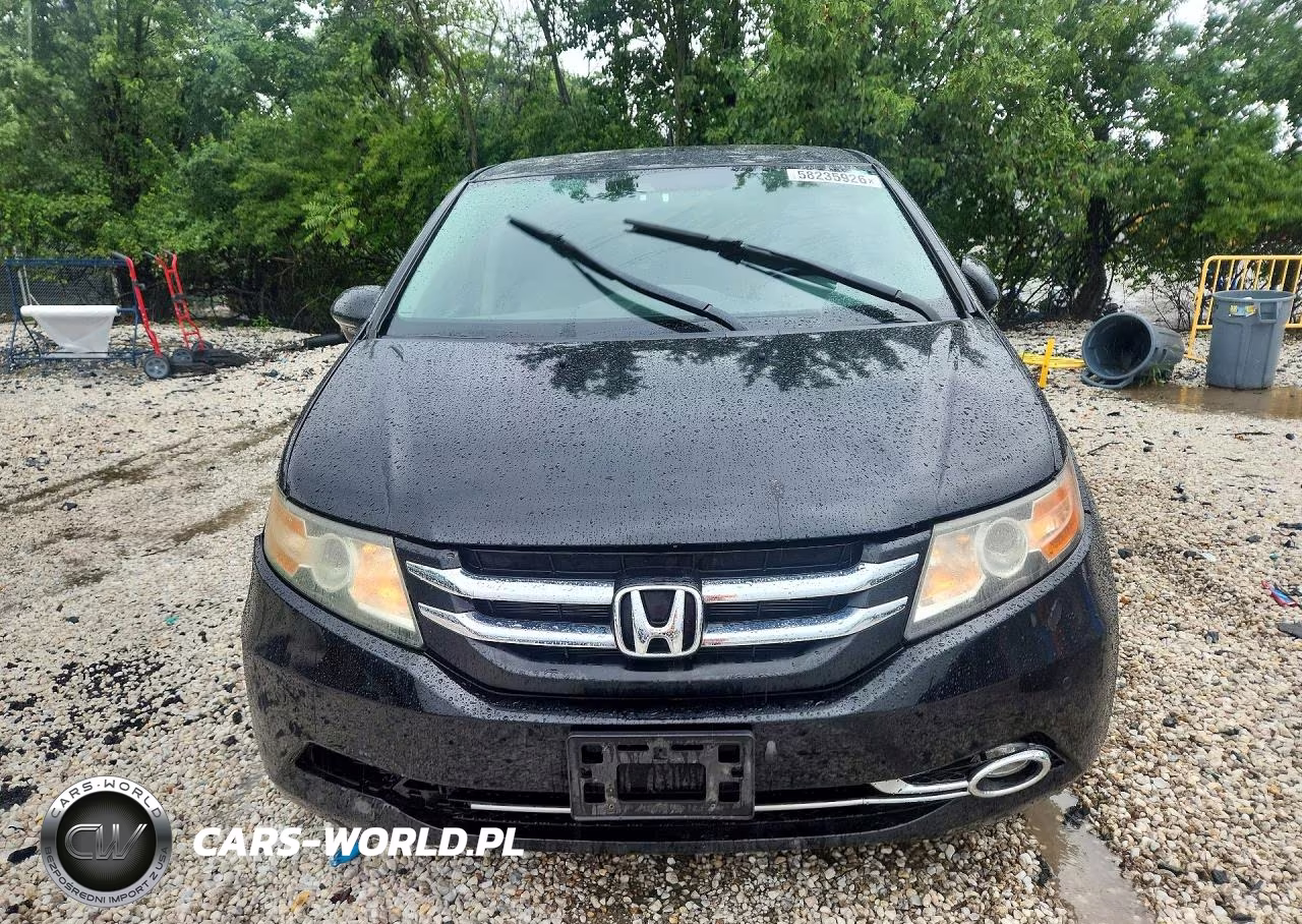 2015 Honda Odyssey Touring VIN:5FNRL5H93FB104345 - 5