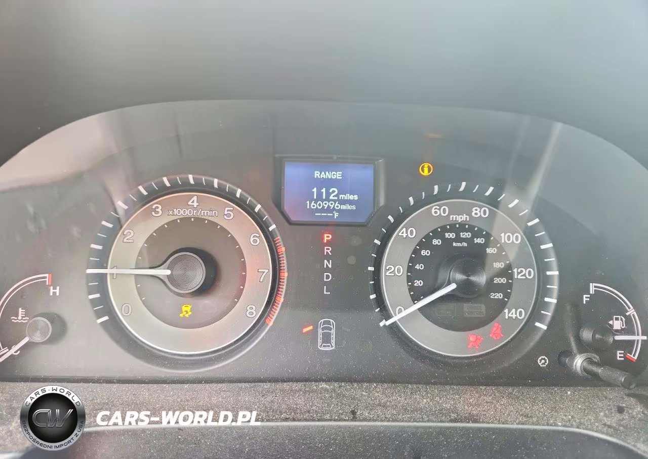2015 Honda Odyssey Touring VIN:5FNRL5H93FB104345 - 9