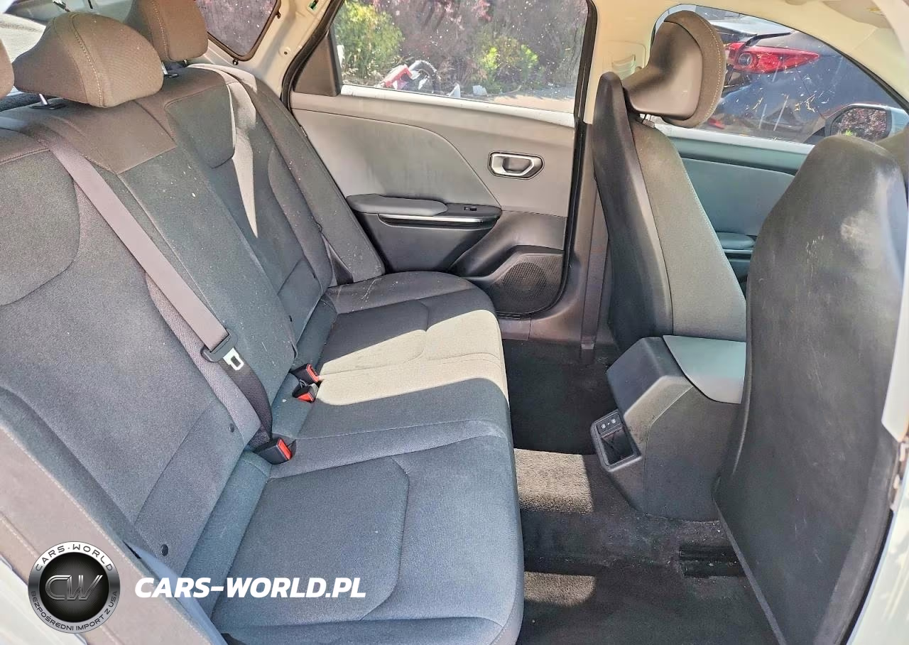 2025 Kia K4 Lxs VIN:3KPFT4DE0SE012125 - 10