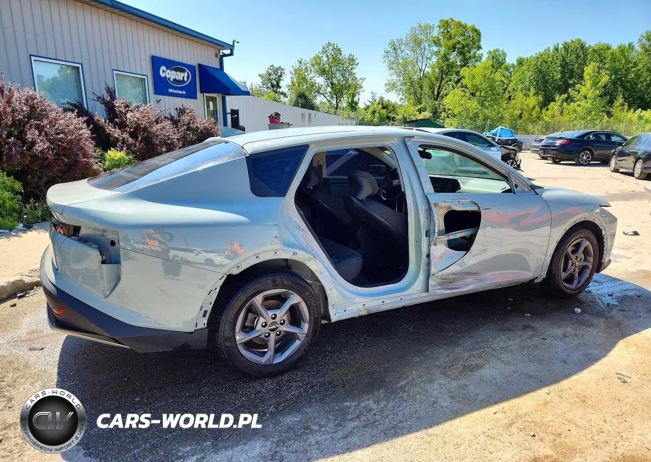 2025 Kia K4 Lxs VIN:3KPFT4DE0SE012125 - 3