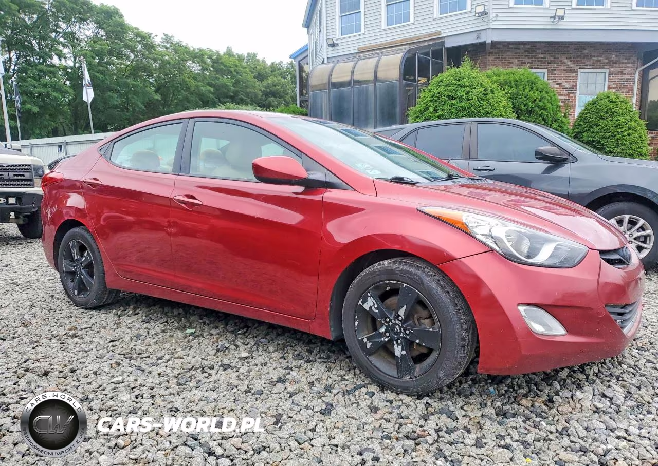2013 Hyundai Elantra Gls VIN:5NPDH4AE0DH428462 - 4