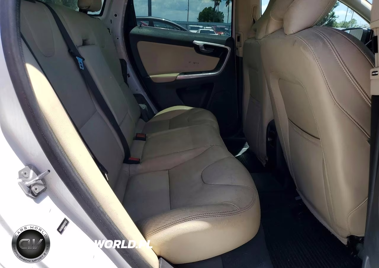 2017 Volvo Xc60 T5 Dynamic VIN:YV440MDR8H2217763 - 11