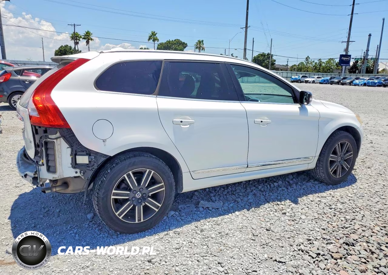2017 Volvo Xc60 T5 Dynamic VIN:YV440MDR8H2217763 - 3