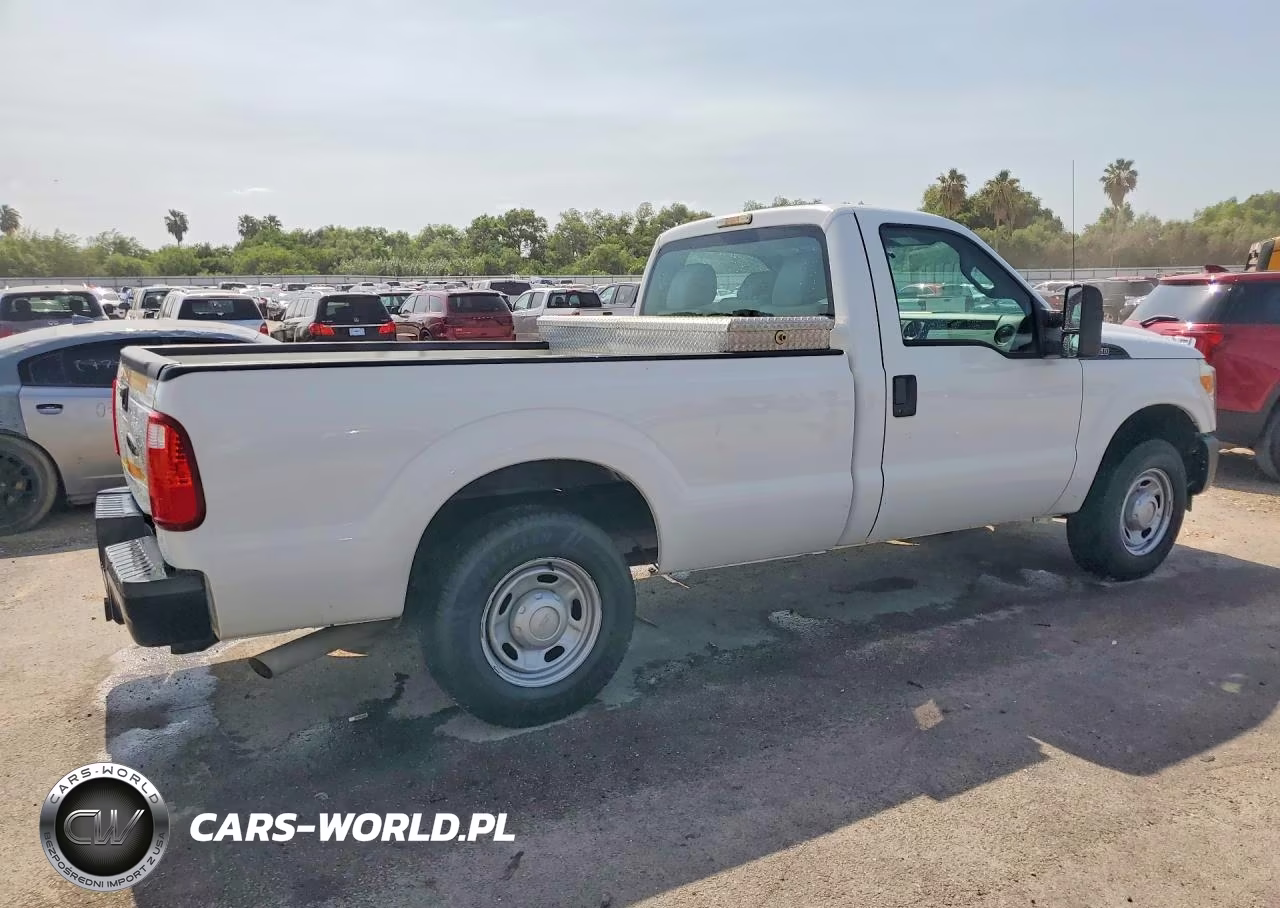 2013 Ford F250 Super Duty VIN:1FTBF2A61DEA64773 - 3