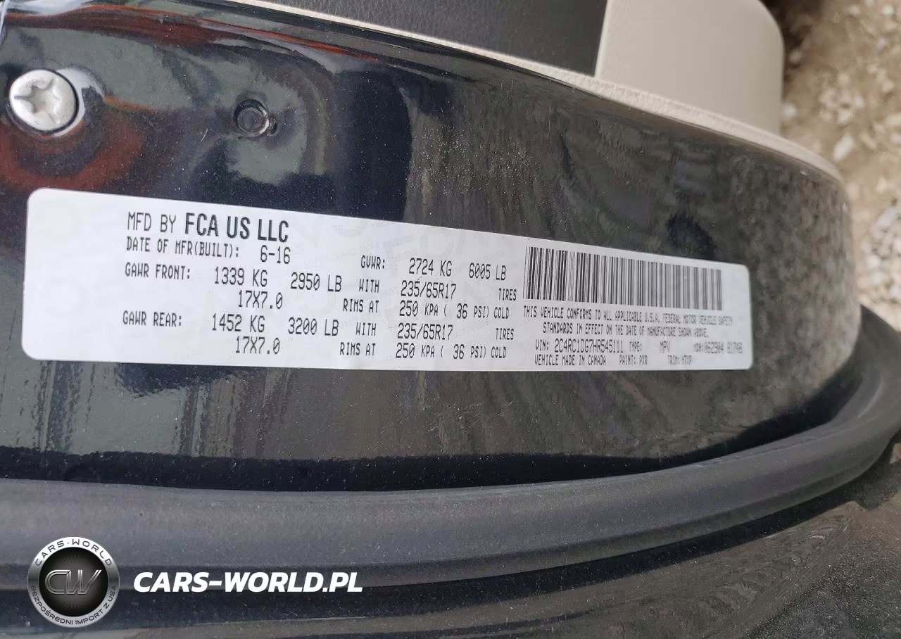 2017 Chrysler Pacifica Touring VIN:2C4RC1DG7HR545111 - 13