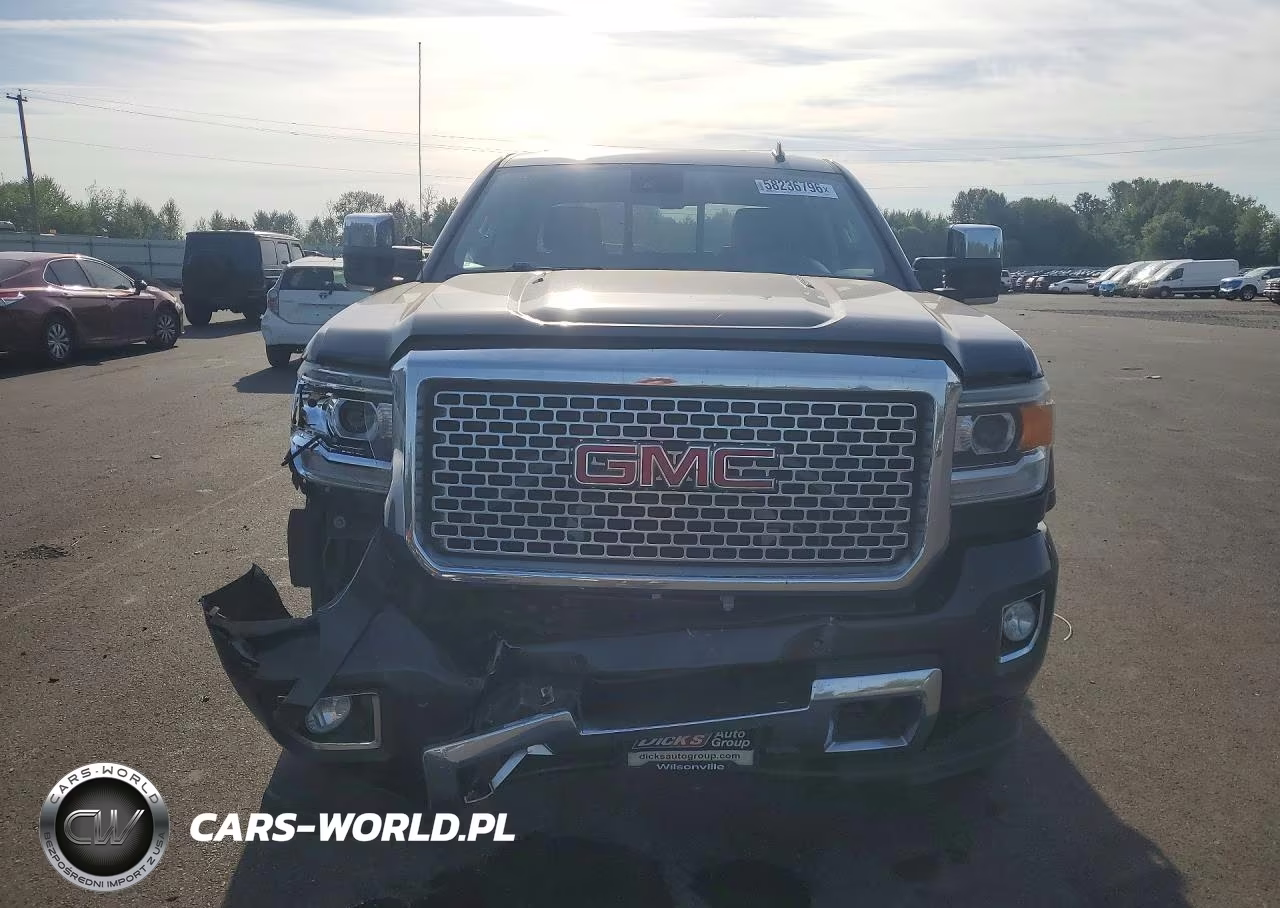 2015 GMC Sierra K2500 Denali VIN:1GT120E89FF134279 - 5