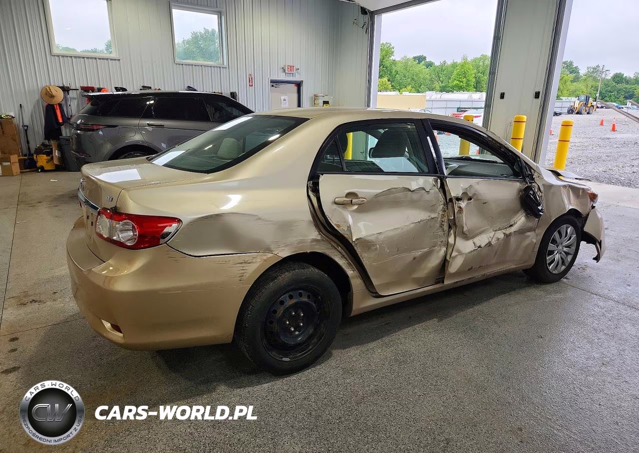 2012 Toyota Corolla Le VIN:5YFBU4EE7CP039218 - 3