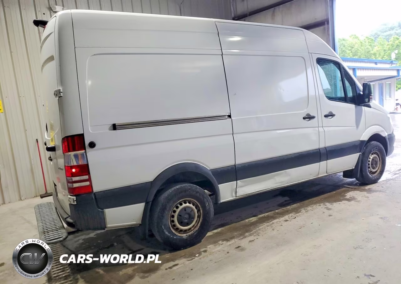 2017 Mercedes-Benz Sprinter 2500 VIN:WD3PE7CD9HP577257 - 3