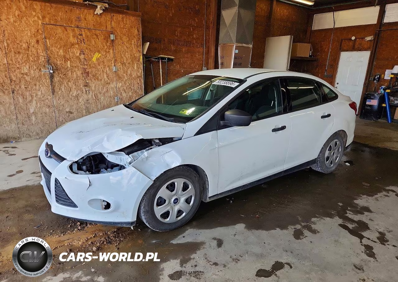 2014 Ford Focus S – zdjęcie 1 z 12