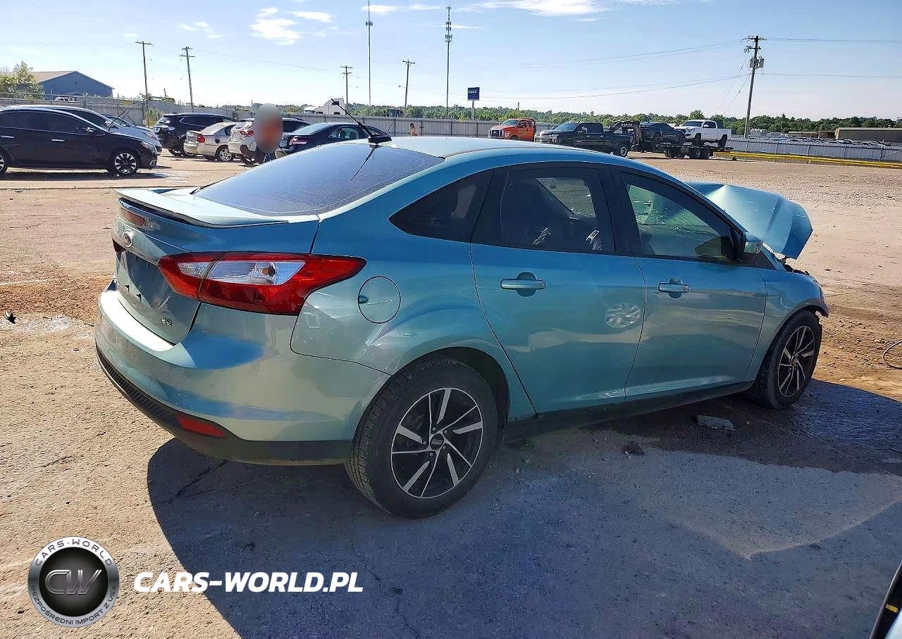 2012 Ford Focus Se VIN:1FAHP3F2XCL219503 - 3