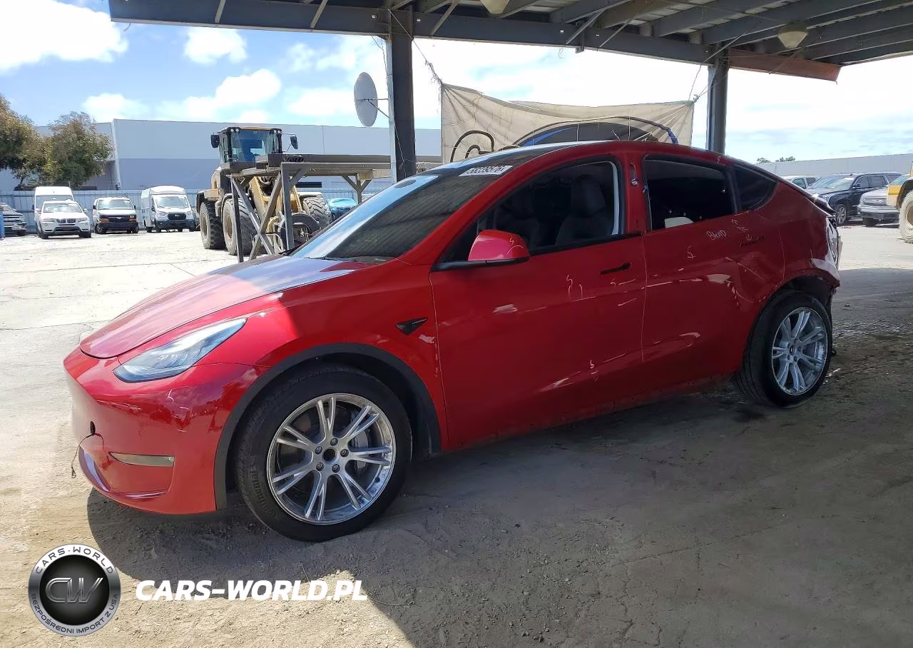 2021 Tesla Model Y – zdjęcie 1 z 13
