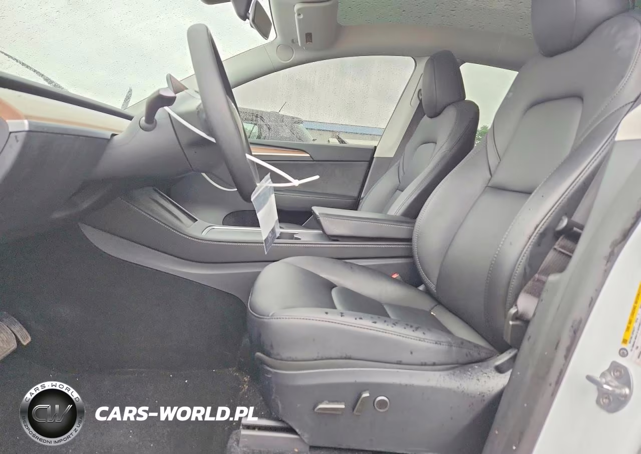 2024 Tesla Model Y VIN:7SAYGDEE1RF197224 - 7