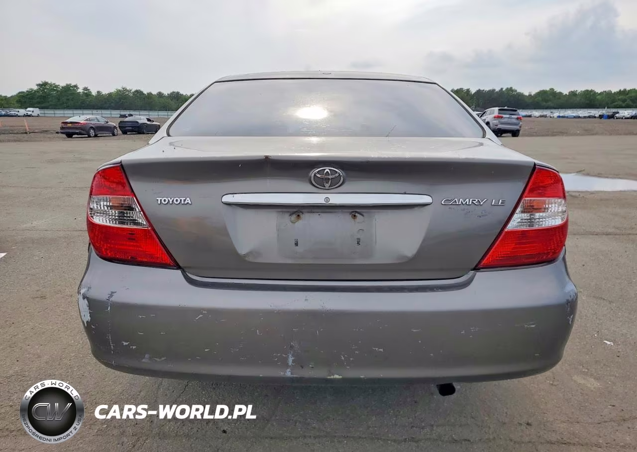 2002 Toyota Camry Le VIN:4T1BE32K02U610577 - 6