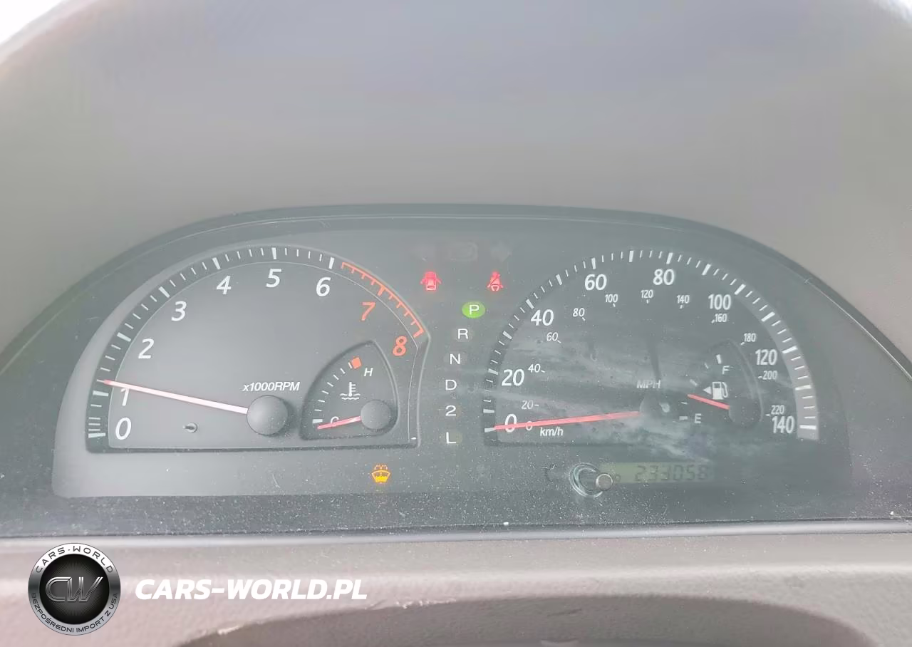 2002 Toyota Camry Le VIN:4T1BE32K02U610577 - 9