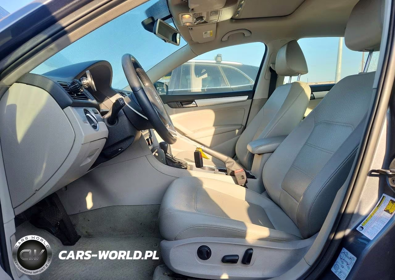2013 Volkswagen Passat Se VIN:1VWBN7A37DC030111 - 7