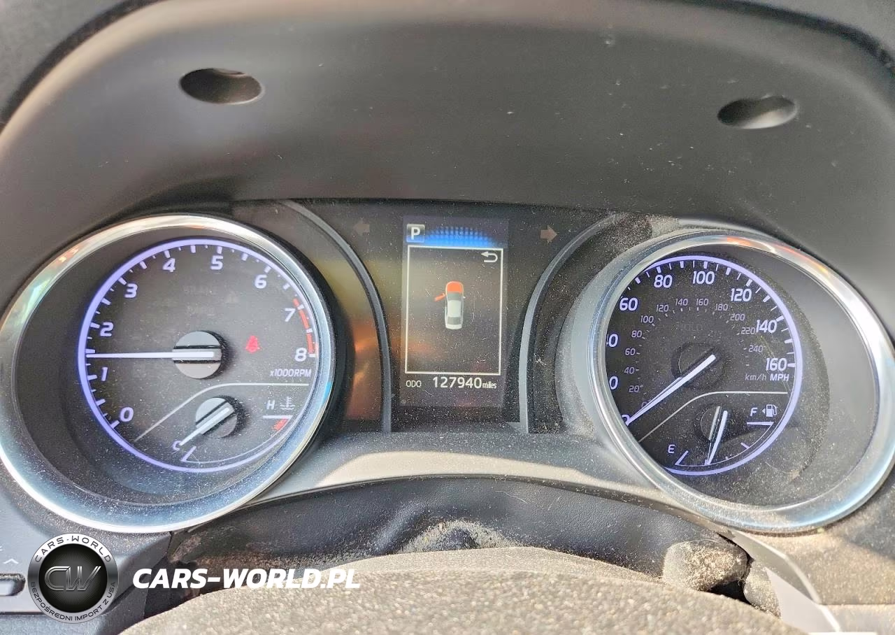 2019 Toyota Camry Le VIN:4T1B11HK1KU232566 - 9