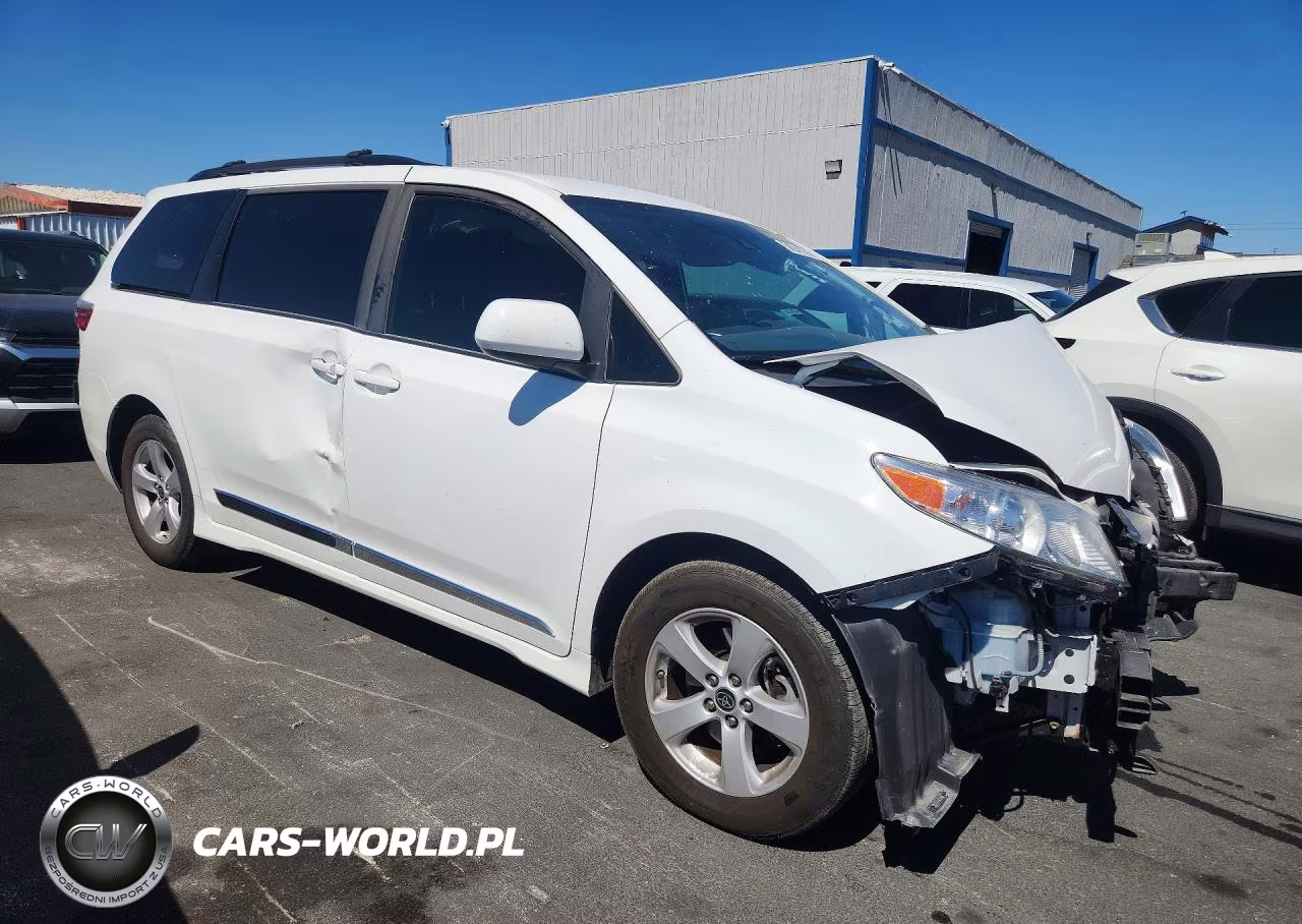2020 Toyota Sienna Le VIN:5TDKZ3DC9LS065113 - 4