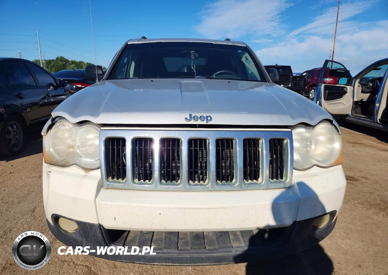 2010 Jeep Grand Cherokee Laredo VIN:1J4PR4GK8AC127558 - 5