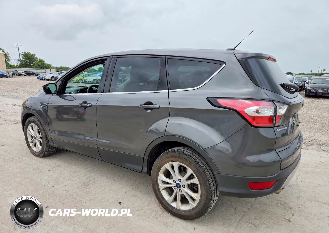 FORD ESCAPE VIN:1FMCU0GD5HUC09986 - 2