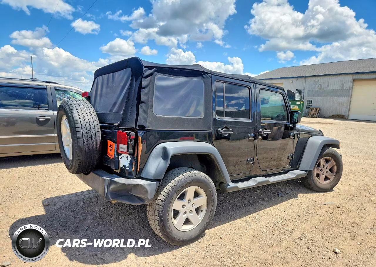 2017 Jeep Wrangler Unlimited Sport VIN:1C4BJWDG7HL669036 - 3