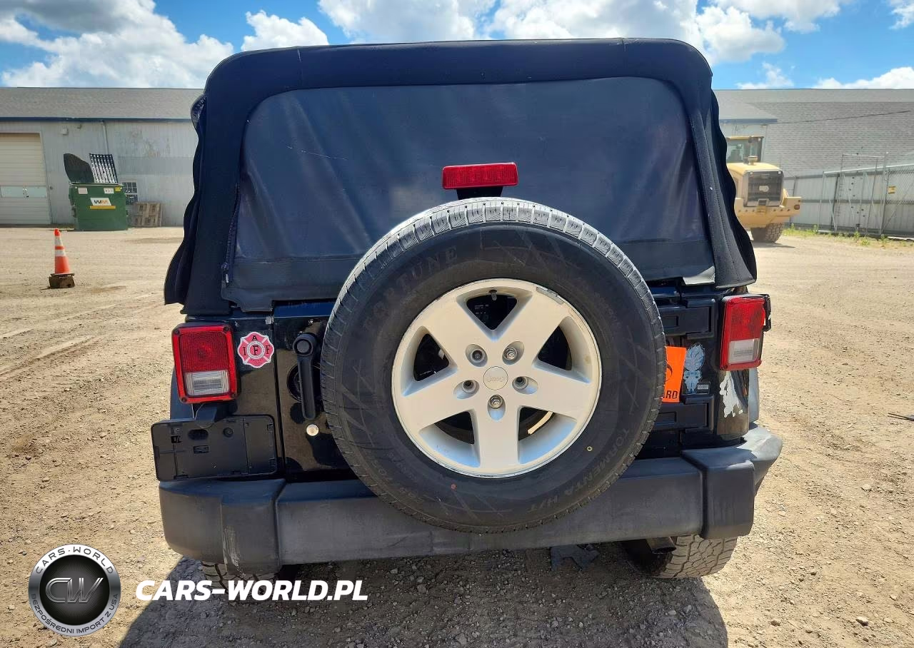 2017 Jeep Wrangler Unlimited Sport VIN:1C4BJWDG7HL669036 - 6