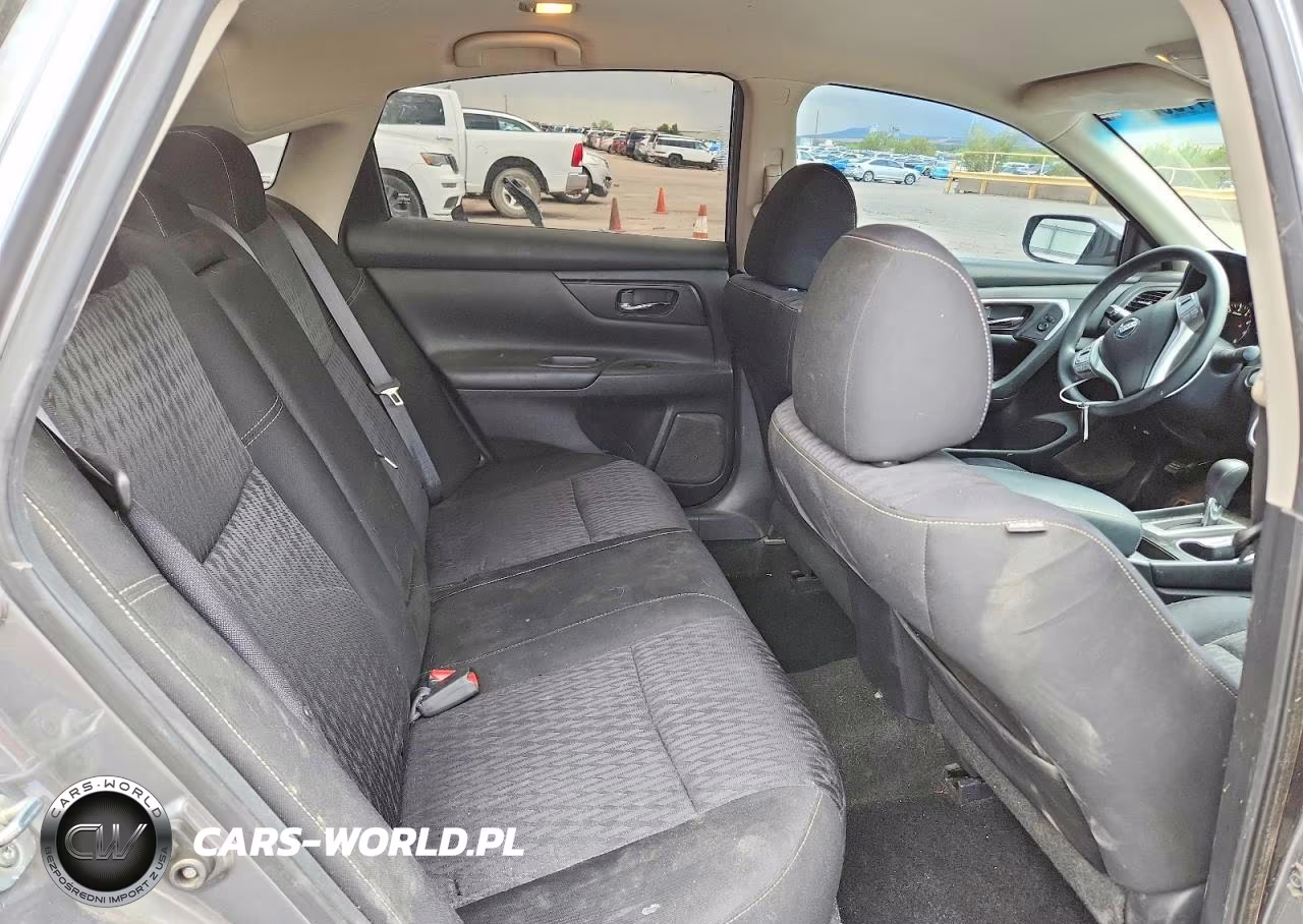 2018 Nissan Altima 2.5 S VIN:1N4AL3AP2JC267834 - 10