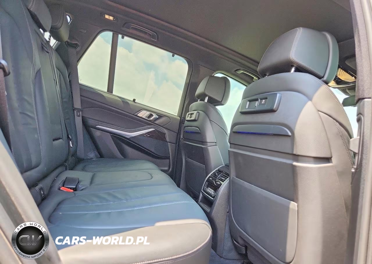 2020 BMW X5 VIN:5UXCR4C0XLLW63289 - 11