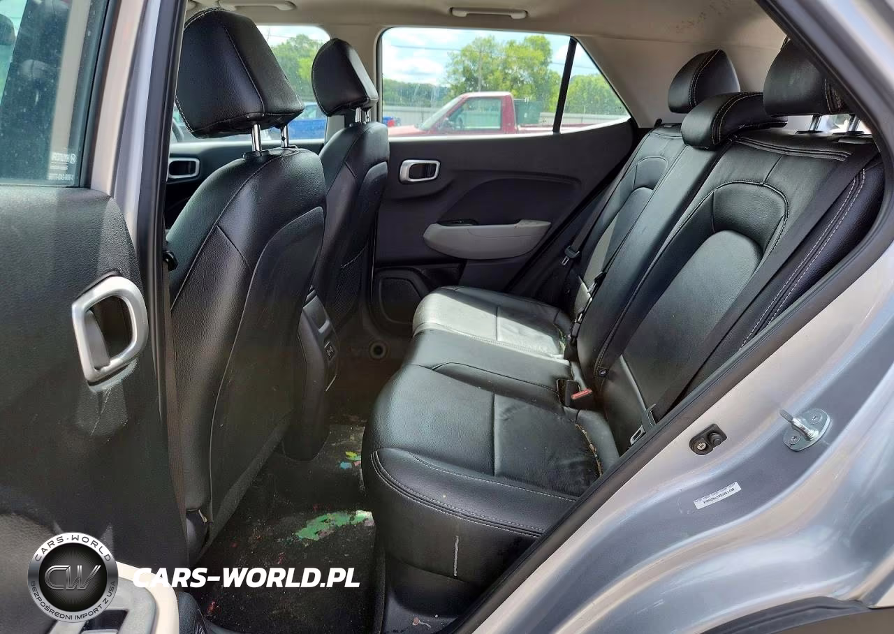 2025 Hyundai Venue Sel VIN:KMHRC8A32SU361498 - 10