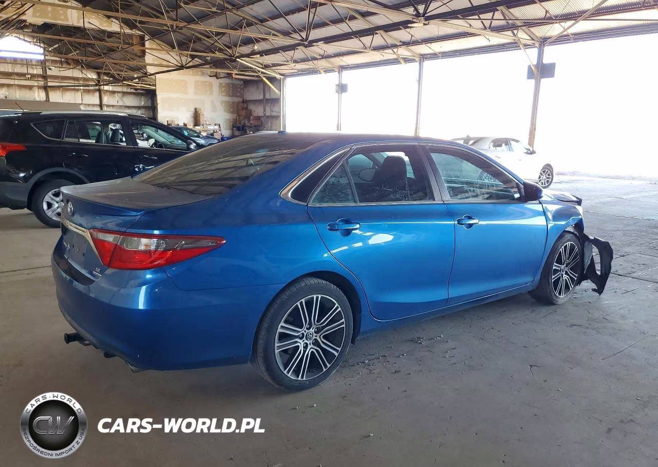 2016 Toyota Camry Special Edition VIN:4T1BF1FK8GU562118 - 3