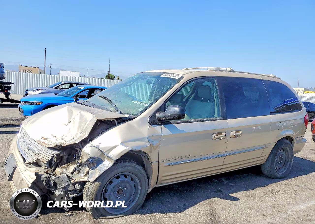 2001 Chrysler Town & Country Limited