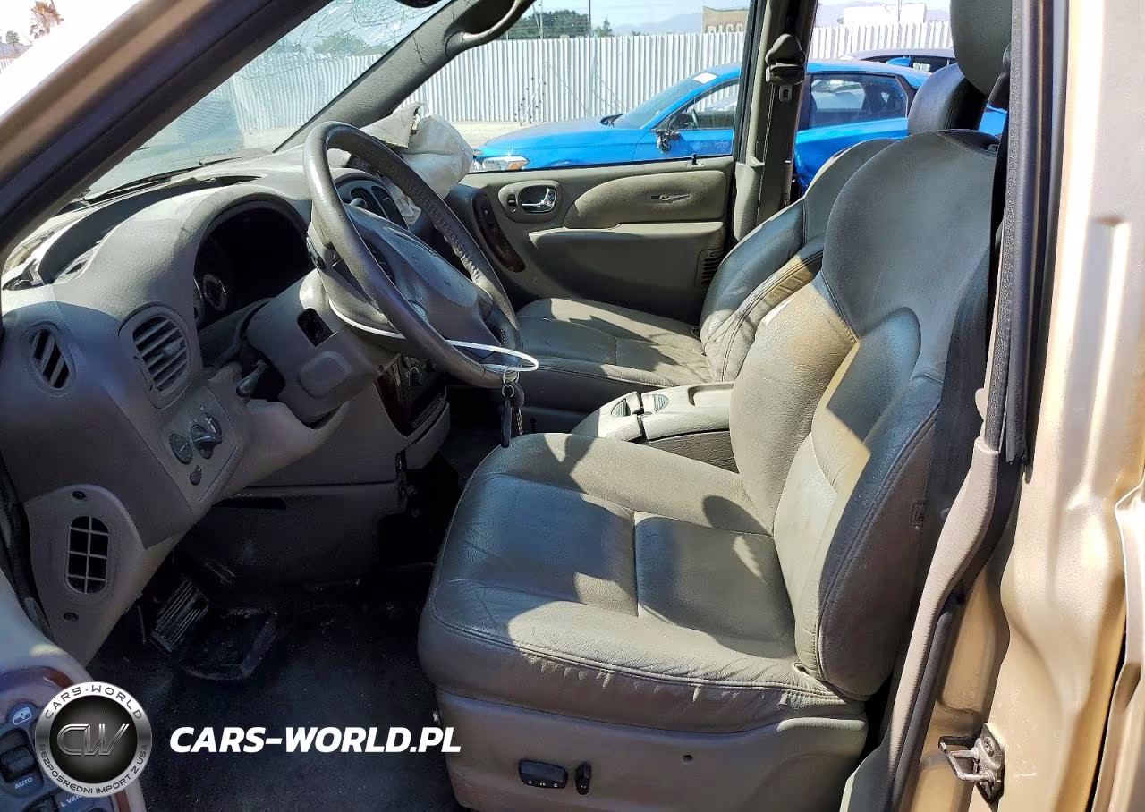 2001 Chrysler Town & Country Limited VIN:2C8GP64L81R234779 - 7