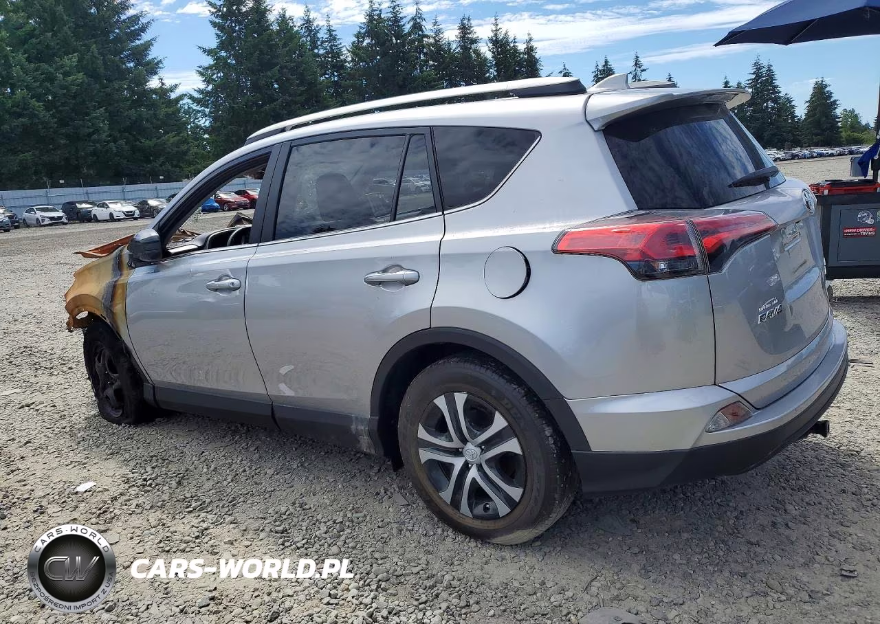 2018 Toyota Rav4 Le VIN:JTMBFREV2JJ232949 - 2