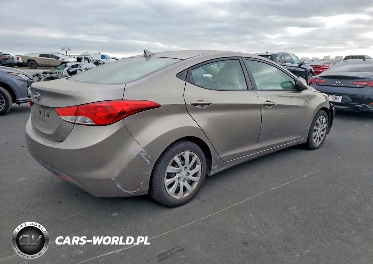 2013 Hyundai Elantra Gls VIN:5NPDH4AE0DH186045 - 3