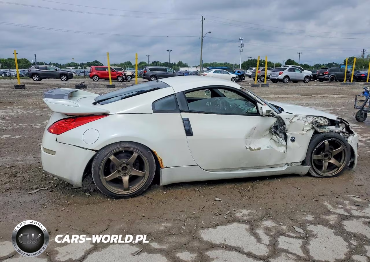 2003 Nissan 350Z Coupe VIN:JN1AZ34D13T114376 - 3