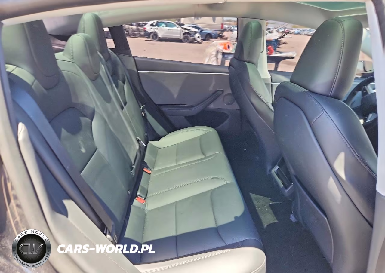 2025 Tesla Model 3 VIN:5YJ3E1EA1SF048486 - 10
