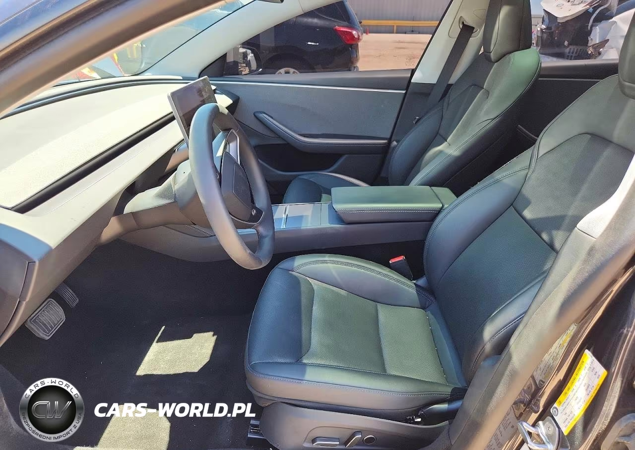 2025 Tesla Model 3 VIN:5YJ3E1EA1SF048486 - 7