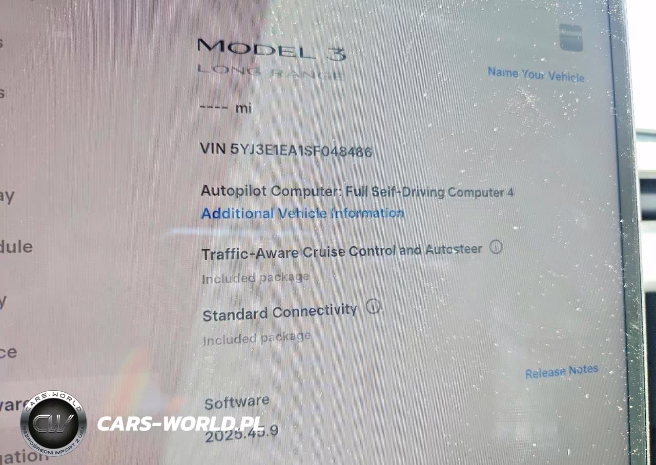 2025 Tesla Model 3 VIN:5YJ3E1EA1SF048486 - 9