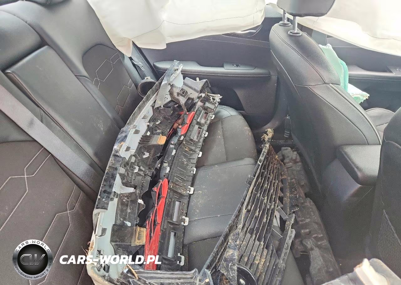 2021 Kia Forte VIN:3KPF34AD6ME351096 - 10