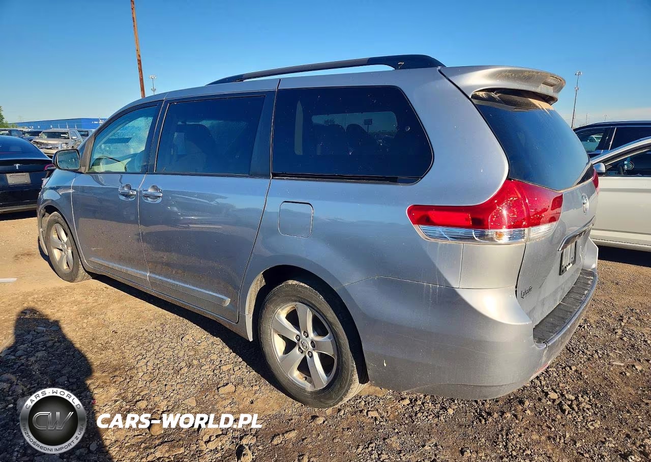 2014 Toyota Sienna Le VIN:5TDKK3DC6ES434064 - 2