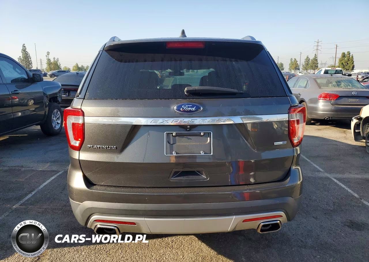 2017 Ford Explorer Platinum VIN:1FM5K8HT3HGC09888 - 6