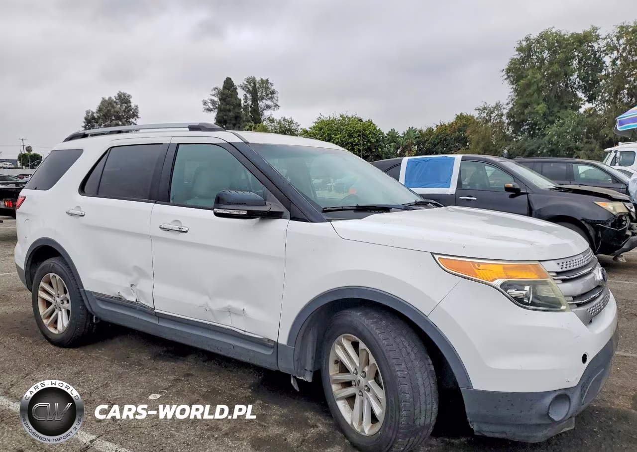 2015 Ford Explorer Xlt VIN:1FM5K7D87FGB90271 - 4