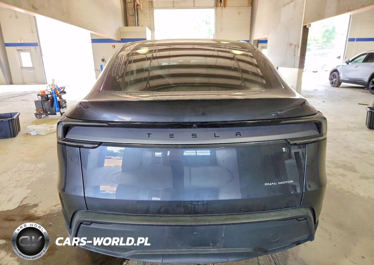 2026 Tesla Model Y VIN:7SAYGDEE5TA500848 - 6