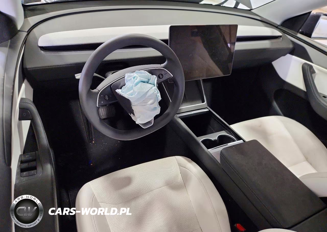 2026 Tesla Model Y VIN:7SAYGDEE5TA500848 - 8