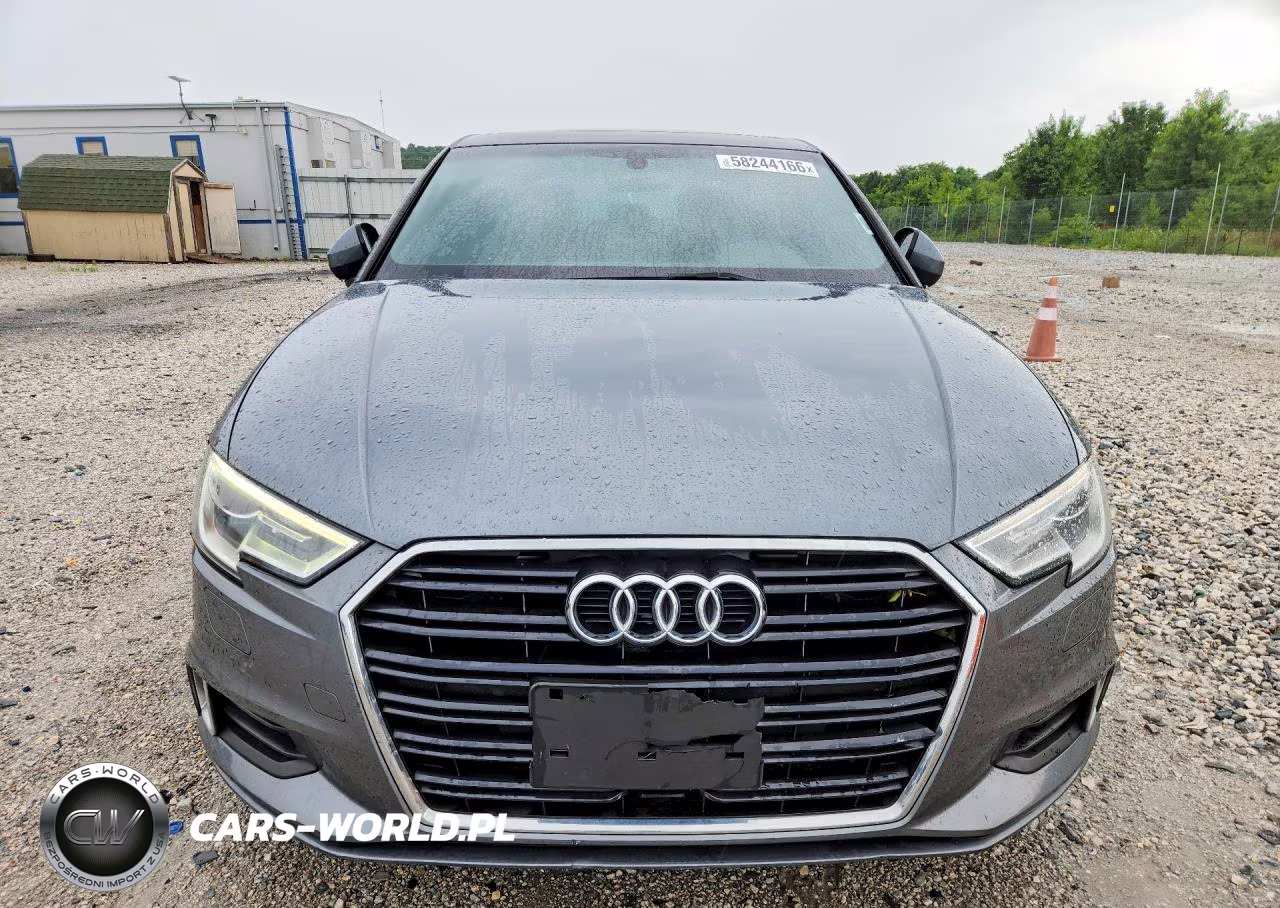 2018 Audi A3 Premium VIN:WAUAUGFF4J1031242 - 5