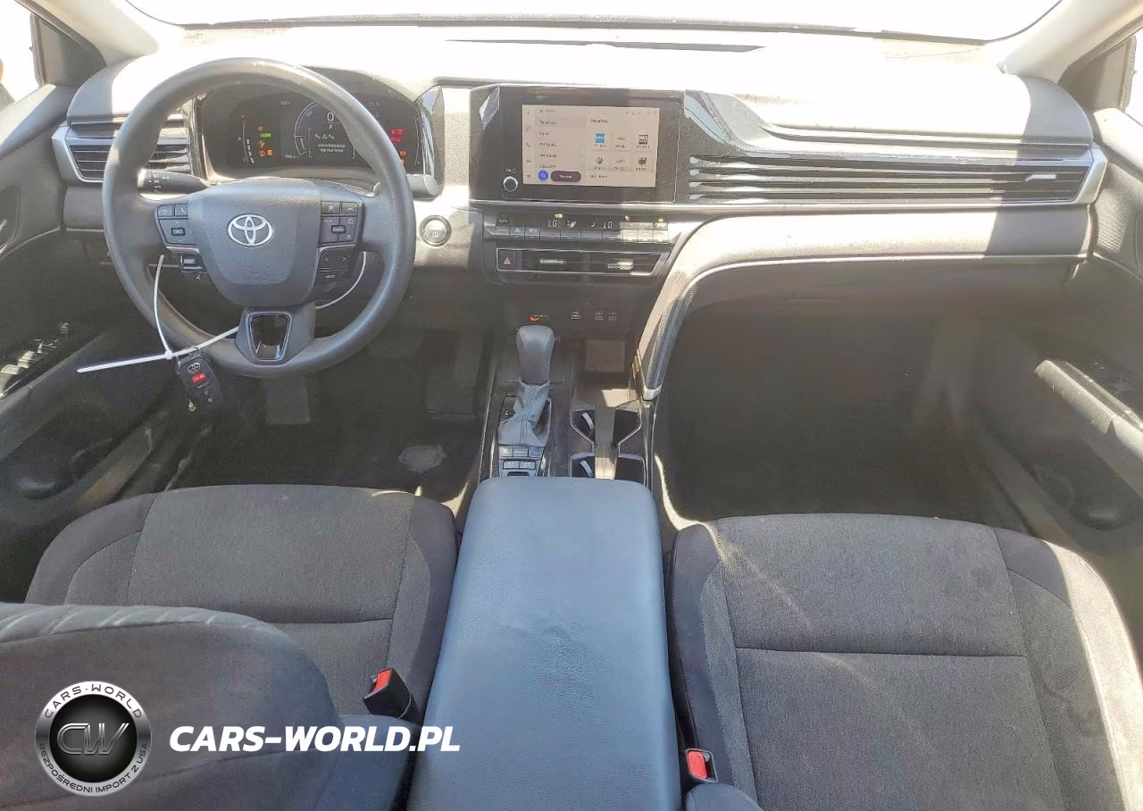 2025 Toyota Camry Le VIN:4T1DAACK5SU519232 - 8