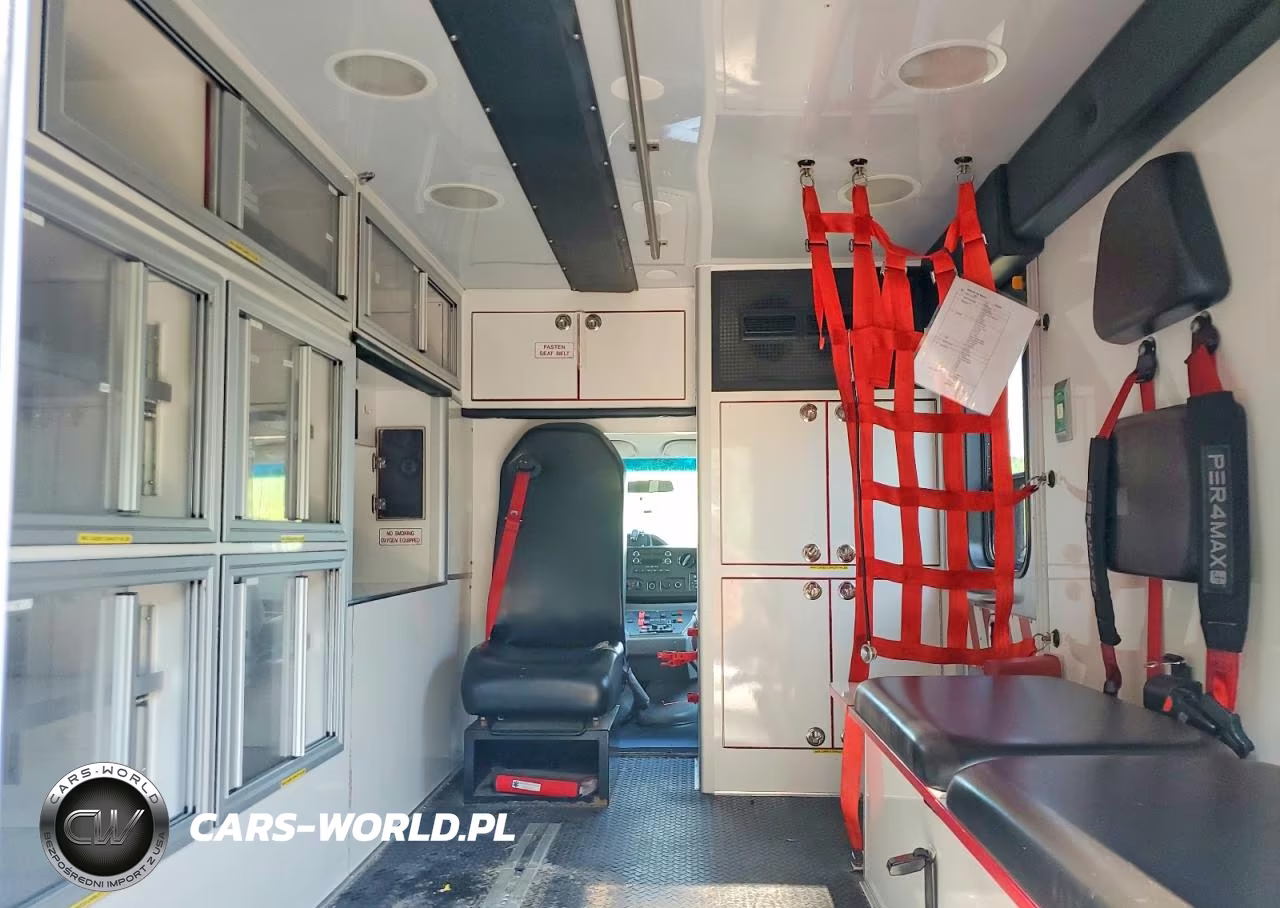 2019 Ford Econoline - Ambulance VIN:1FDWE3FS5KDC06198 - 10