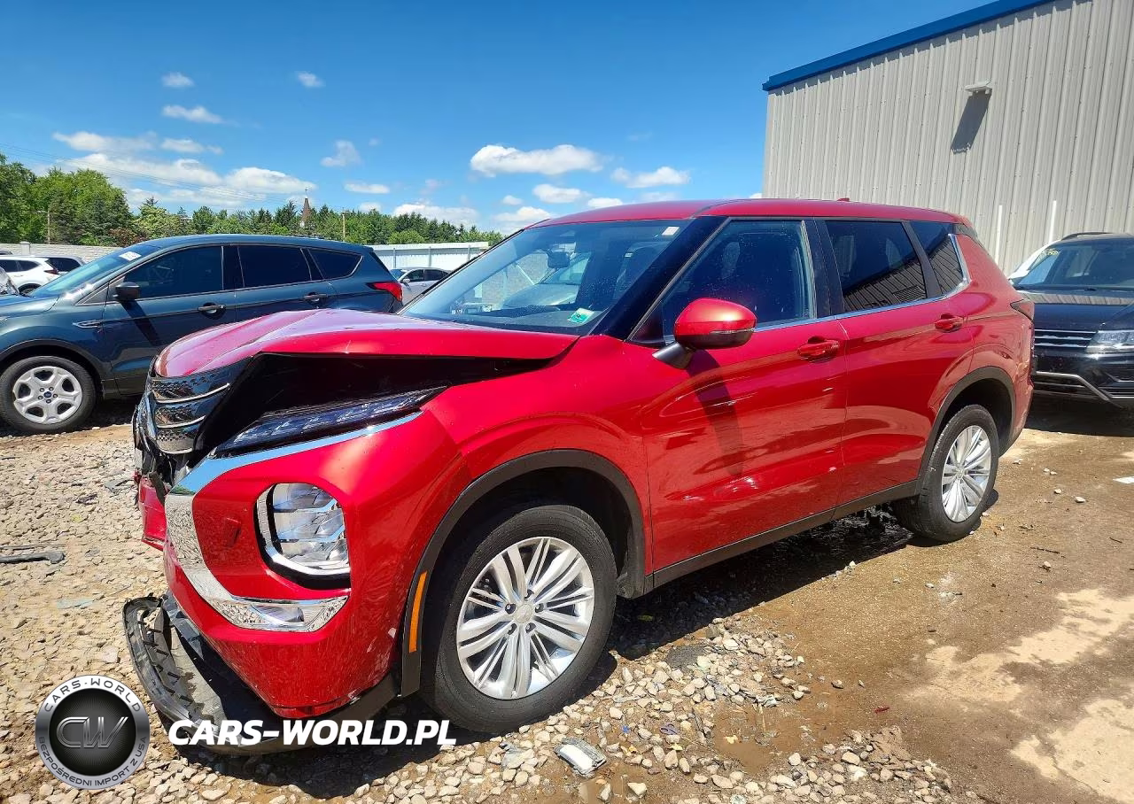 2024 Mitsubishi Outlander Es – zdjęcie 1 z 13
