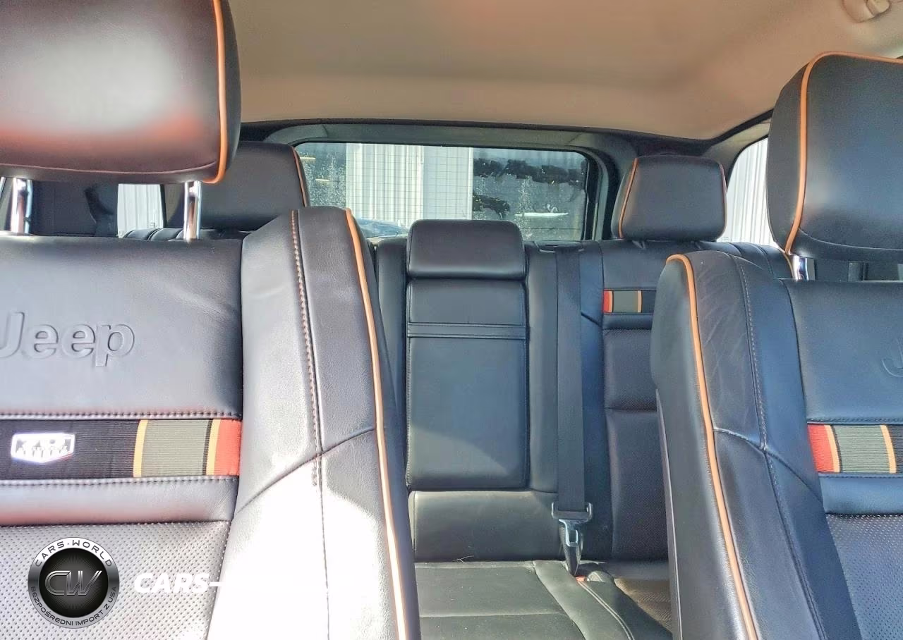 2011 Jeep Grand Cherokee Laredo VIN:1J4RS4GG7BC646563 - 10